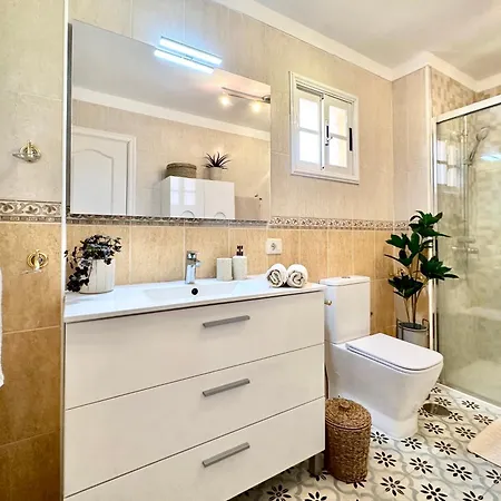 Alda * Los Cristianos (Tenerife)